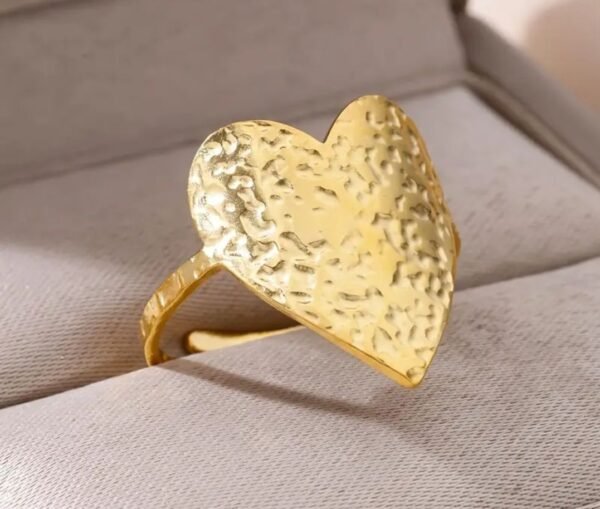 481098882_122138655170518320_1495933748944098445_n Bague cœur martelé réglage en acier inoxydable