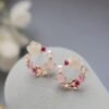 Boucles d'oreilles pierre rose et transparente