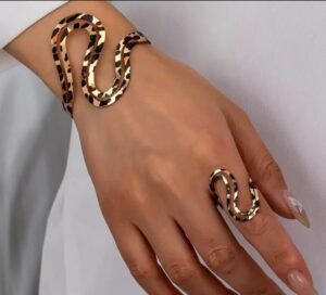 Ensemble manchette et bague imprimé léopard
