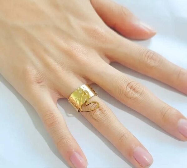 Bague large avec motif de cœur creux doré ou argent en acier inoxydable