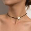 Magnifique ensemble collier ras de cou perlé avec fermoir fleur et bracelet Perles de cristal