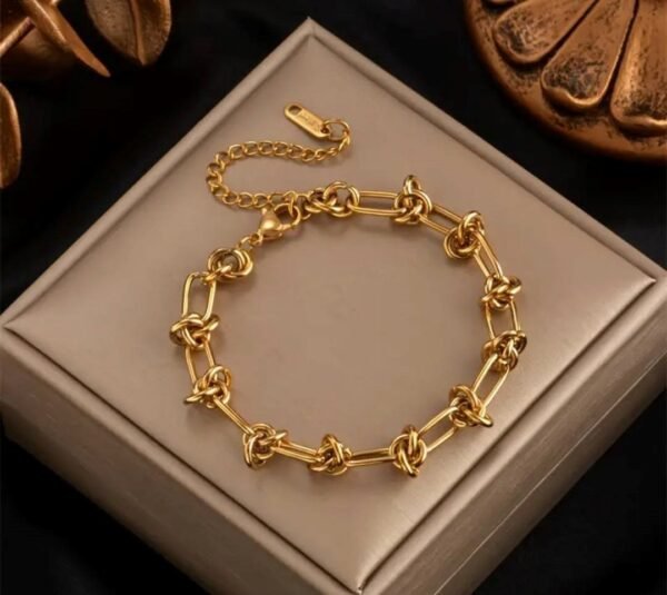 486187350_122142672026518320_5315544366050736871_n Bracelet chaîne boule en acier inoxydable