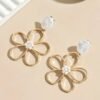 Boucles d'oreilles design Fleurs Dorées