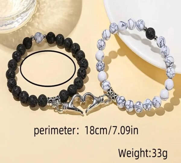 492717788_122147619368518320_7248219865587027695_n Ensemble Sansango avec Bracelet coupe cœur magnétique Pierre naturelle noire et blanche