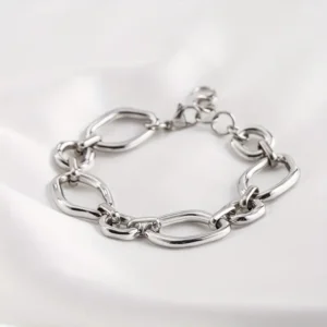 Bracelet en acier inoxydable élégant et irrégulier