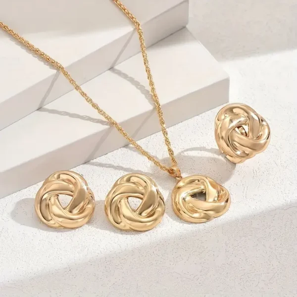 886d4027-6e75-4778-81ac-9a5984c8a9a7 Ensemble Collier, Boucles d'Oreilles et Bague Géométriques avec Rose Doré