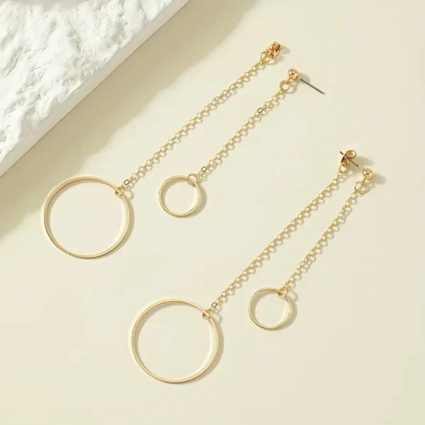 a9287605-f655-4bc9-bc47-4167952575db Boucles d’Oreilles Minimalistes à Chaîne Longue Géométrique Rondes