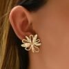 Boucles d'Oreilles Creuses en Forme de Fleur Dorée