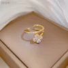 Bague Élégante Ajustable avec Fleur Porte-Bonheur