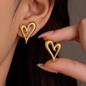 Boucles d'oreilles en forme de cœur doré en acier inoxydable