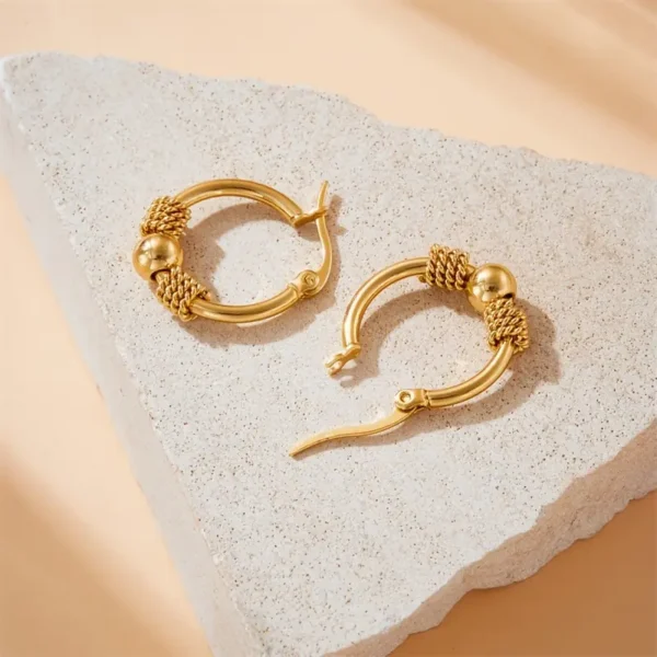 50fde2ab-d8cf-4aa3-9381-6f45163b7c36 Boucles d'oreilles Style vintage bohème chic dorée en acier inoxydable