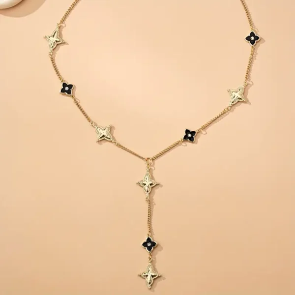 Collier Trèfle Porte-Bonheur - Pendentif en Pierre Synthétique Noire