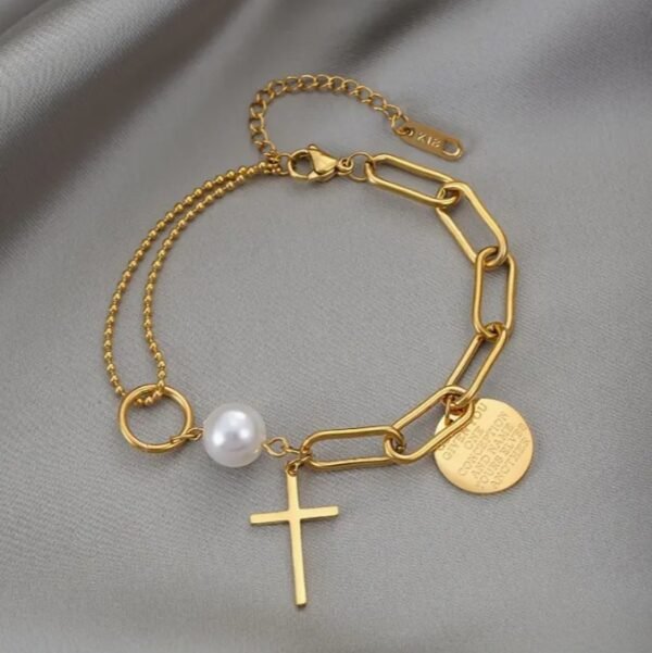 Bracelet avec Pendentif Croix et Chaîne à Maillons Irréguliers