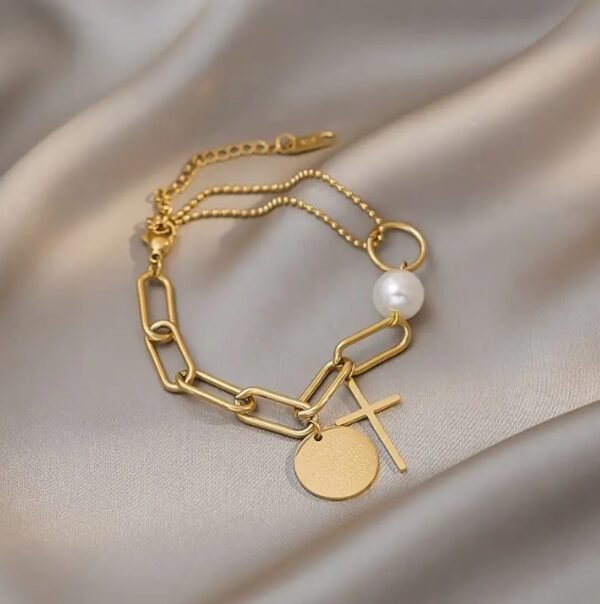 Bracelet avec Pendentif Croix et Chaîne à Maillons Irréguliers