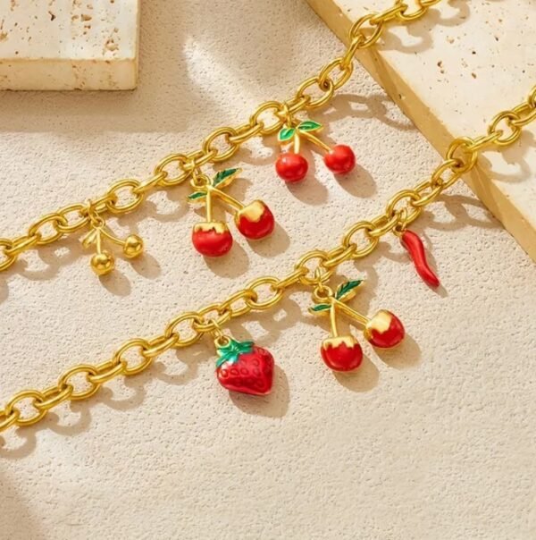 Bracelet Doré en Acier Inoxydable avec Breloques