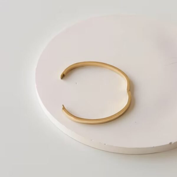 Bracelet minimaliste en acier inoxydable Ep. 4 MM