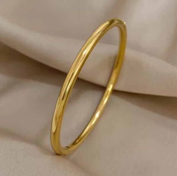 Bracelet lisse en acier inoxydable