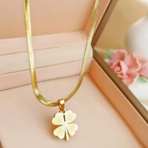 Capture d’écran 2025-12-29 184550 Collier Pendentif à Quatre Feuilles Élégant