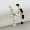 Bracelet Pendentif Croix Rétro (Coloris au choix)