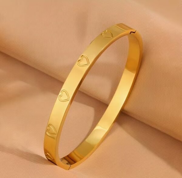 Bracelet Design Cœur en Acier Inoxydable