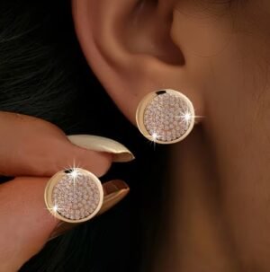 Capture d’écran 2026-02-11 081557 Boucles d'Oreilles Rondes Géométriques Design Minimaliste, Ornées de plaquage et de Zircone Cubique