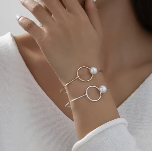 Bracelet Minimaliste Fausses Perles Bohème en Acier Inoxydable (Modèle au choix)