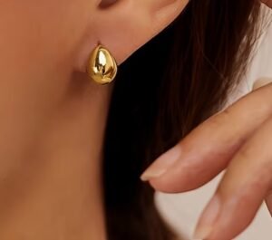 Boucles d'oreilles clous dorées en acier inoxydable