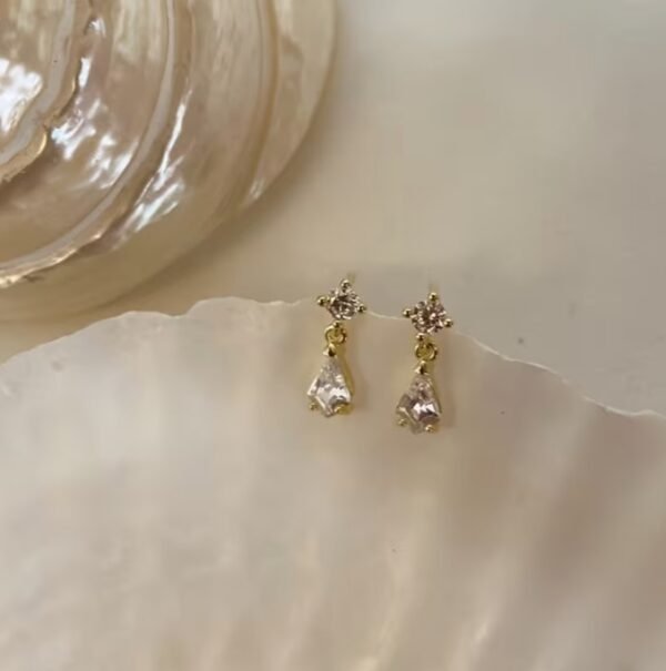 Capture d’écran 2026-04-11 111813 Boucles d'Oreilles à Clous en Zircone Synthétique