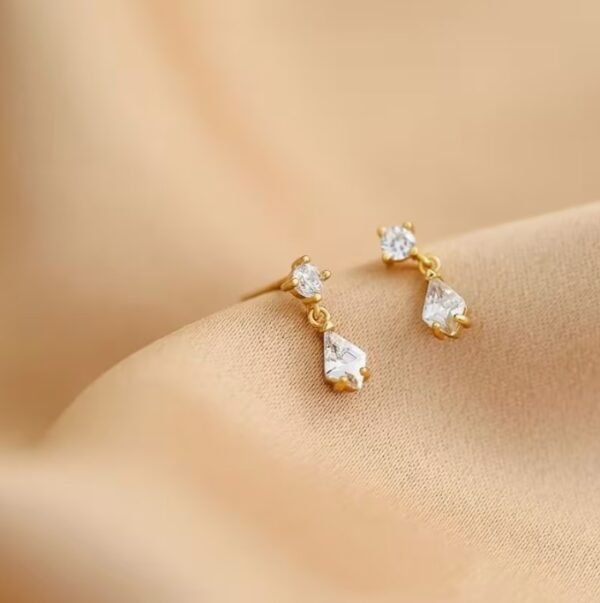 Capture d’écran 2026-04-11 111823 Boucles d'Oreilles à Clous en Zircone Synthétique